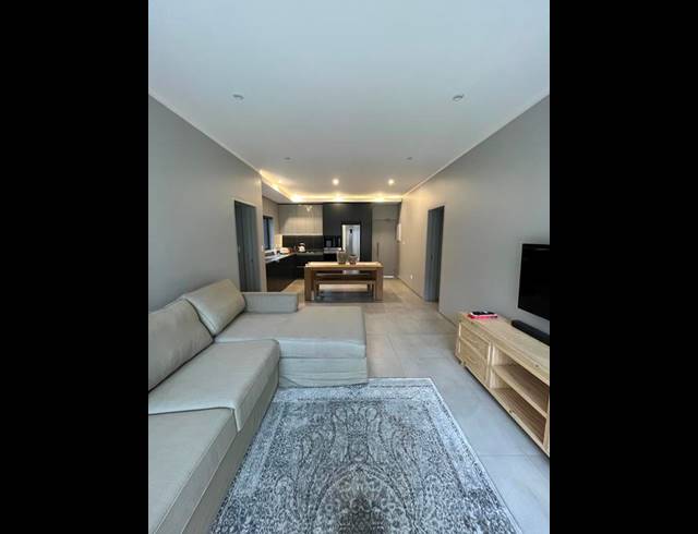 2 BEDROOM APARTMENT FOR SALE IN MENLO PARK